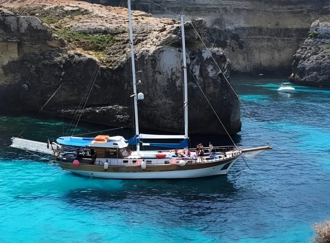 Gozo, Comino Island and Blue Lagoon Cruise