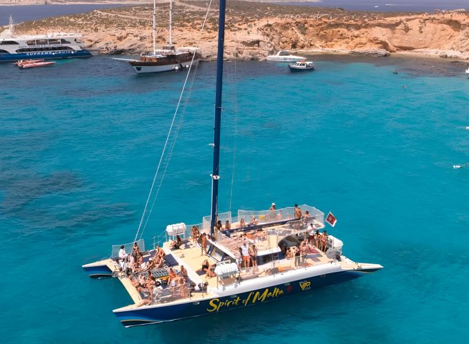 Sliema – Comino Blue Lagoon Catamaran Cruise with Lunch and Open Bar