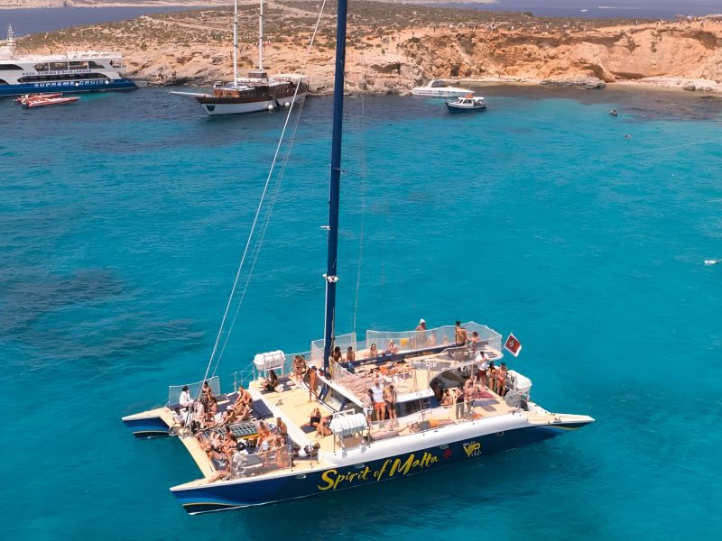 Sliema – Comino Blue Lagoon Catamaran Cruise with Lunch and Open Bar